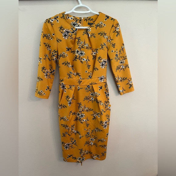 Yellow floral dress size small - Picture 1 of 4